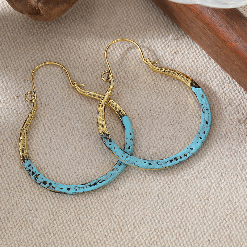 Women's Dual Tone Hammer Patterned Earrings